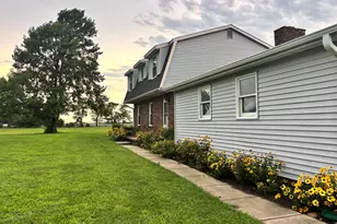 1010 W Amsler Rd, Rensselaer, IN 47978 - Photo 11
