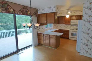 353 Devon Rd, Valparaiso, IN 46385 - Photo 15