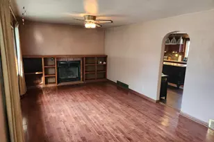 726 E Thompson St, Rensselaer, IN 47978 - Photo 17