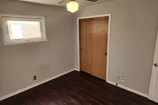 726 E Thompson St, Rensselaer, IN 47978 - Photo 25