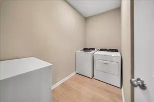 3207 Hilltop Rd, Valparaiso, IN 46385 - Photo 25