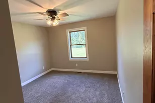 1630 Daisy St SE, Demotte, IN 46310 - Photo 9