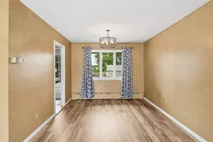 526 Cedar Ct, Munster, IN 46321 - Photo 13
