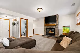 358 Cori Ct, Valparaiso, IN 46383 - Photo 9