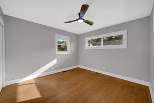5650 Adams Ct, Merrillville, IN 46410 - Photo 13