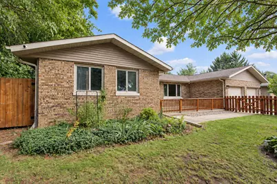 955 W 200 N, La Porte, IN 46350 - Photo 3