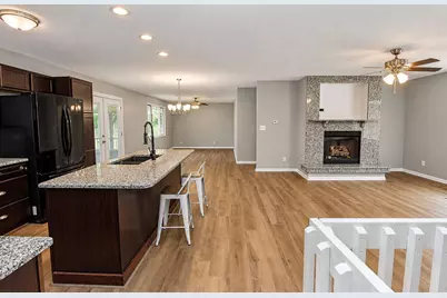 955 W 200 N, La Porte, IN 46350 - Photo 9