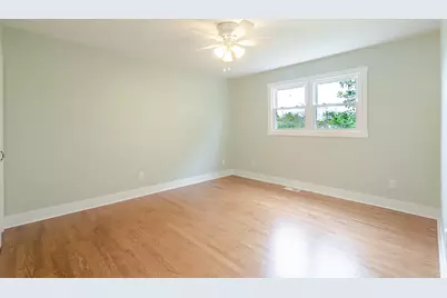 360 Radcliff Drive, Valparaiso, IN 46383 - Photo 17