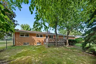 1904 Linden Dr, Valparaiso, IN 46383 - Photo 21