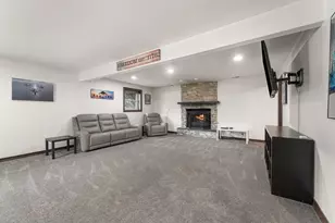 301 Primrose Cir, Chesterton, IN 46304 - Photo 21