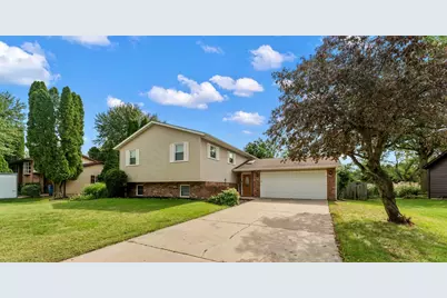 301 Primrose Circle, Chesterton, IN 46304 - Photo 1