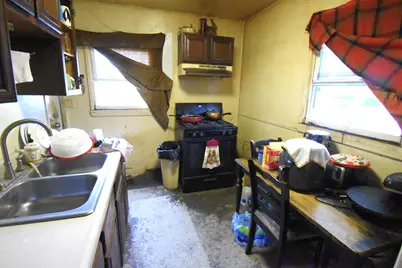730 E Leopold Drive, Rensselaer, IN 47978 - Photo 9