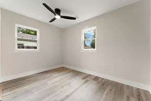 110 S Union St, Crown Point, IN 46307 - Photo 11
