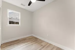 110 S Union St, Crown Point, IN 46307 - Photo 13