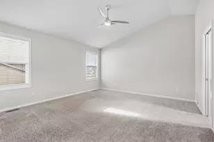 6828 Wallace St, Merrillville, IN 46410 - Photo 15