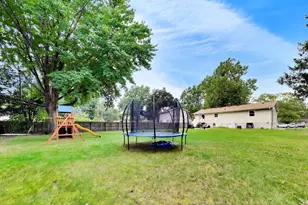 210 Lawndale Pl, Michigan City, IN 46360 - Photo 25