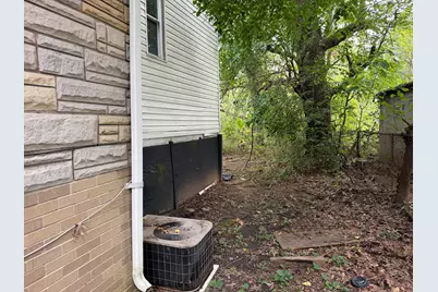 3719 W 24th Avenue, Gary, IN 46404 - Photo 7