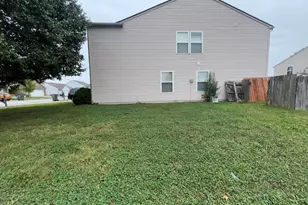 10341 Lyric Dr, Indianapolis, IN 46235 - Photo 3