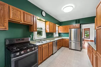 506 W 11th Street, La Porte, IN 46350 - Photo 17