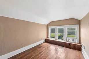 506 W 11th St, La Porte, IN 46350 - Photo 21
