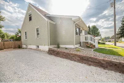 822 E Jefferson Avenue, La Porte, IN 46350 - Photo 7