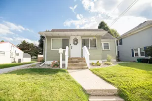 822 E Jefferson Ave, La Porte, IN 46350 - Photo 1