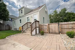 822 E Jefferson Ave, La Porte, IN 46350 - Photo 15