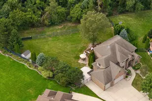 1132 Barrington Ct, Schererville, IN 46375 - Photo 5