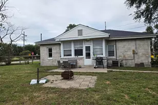 145 N Wood St, Griffith, IN 46319 - Photo 15