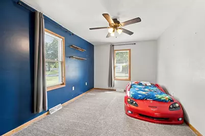 825 Carnation Street SE, Demotte, IN 46310 - Photo 15