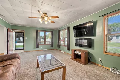 825 Carnation Street SE, Demotte, IN 46310 - Photo 7
