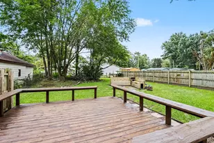 1101 A St, La Porte, IN 46350 - Photo 13