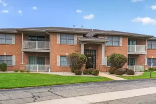 9824 Wildwood Ct, Highland, IN 46322 - Photo 1