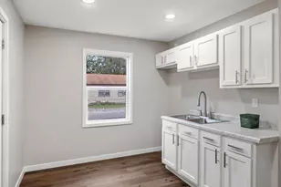 528 Circle Dr, La Porte, IN 46350 - Photo 3