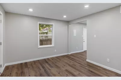 528 Circle Drive, La Porte, IN 46350 - Photo 5