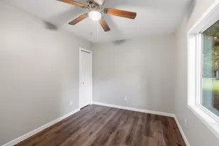 528 Circle Dr, La Porte, IN 46350 - Photo 9