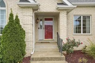2636 Lancelot Ln, Dyer, IN 46311 - Photo 3