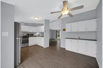 2041 N Coachlight Drive, La Porte, IN 46350 - Photo 9
