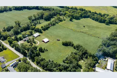 1226 N County Line Road #2, Westville, IN 46391 - Photo 3