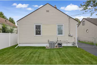 8404 Gordon Drive, Highland, IN 46322 - Photo 15