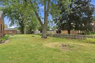 7406 Olcott Ave, Hammond, IN 46323 - Photo 25