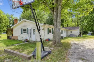 1905 E Knight St, Brazil, IN 47834 - Photo 3