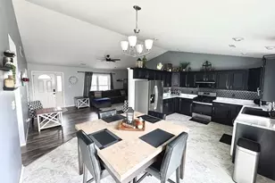 257 Willow St, Lowell, IN 46356 - Photo 9