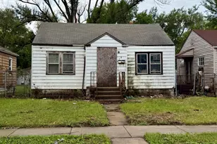 818 Louisiana St, Gary, IN 46402 - Photo 1