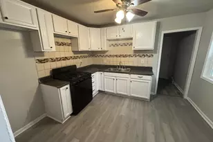 1432 E 6th St, Hobart, IN 46342 - Photo 5