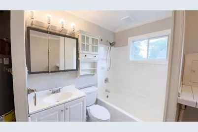 6618 Rhode Island Avenue, Hammond, IN 46323 - Photo 9