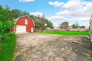 18320 Cline Ave, Lowell, IN 46356 - Photo 27