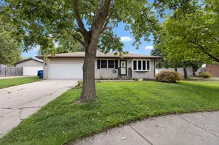 103 Poplar Ct, Hebron, IN 46341 - Photo 3