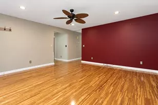103 Poplar Ct, Hebron, IN 46341 - Photo 9