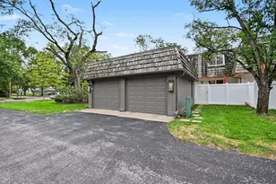 1316 Camellia Dr, Munster, IN 46321 - Photo 25